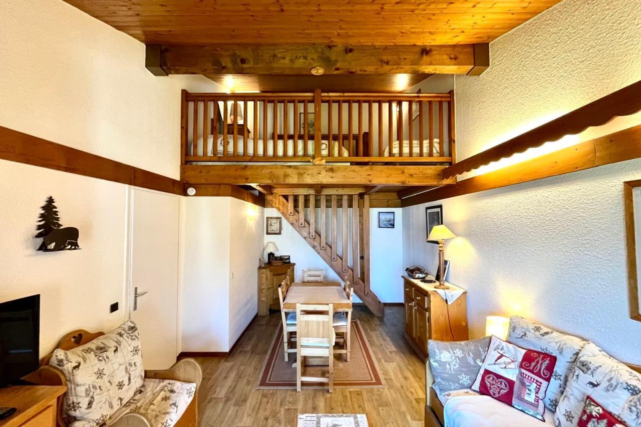 Beautiful Apartment With Balcony And Great View ! 孔布卢 外观 照片